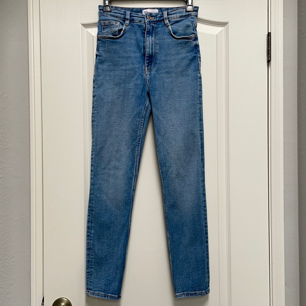 Zara High Rise Ankle Jeans Size 2